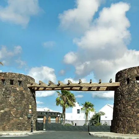 Holiday Villas Kamezi Playa Blanca Ace03034 Oyh *